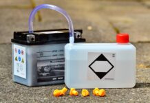 Jaki akumulator do silnika 125 4T?