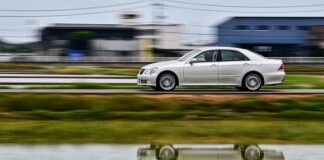 Ile pali Toyota Yaris na 100 km?