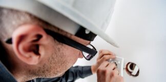 Jak dobrać kask crossowy?