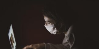 Na jaką odległość świecą światła?